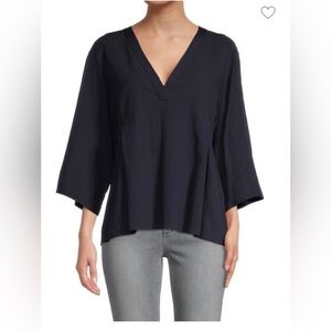 VINCE Three-Quarter Sleeve V-neck Top
